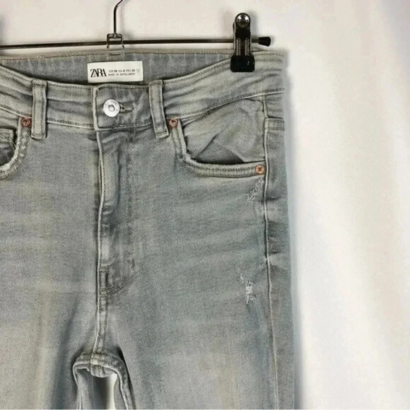 Zara Light Gray High Rise Distressed Skinny Jeans 6 - Picture 3 of 4